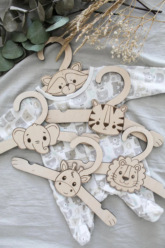 Baby nursery animal hangers (Set of 5)